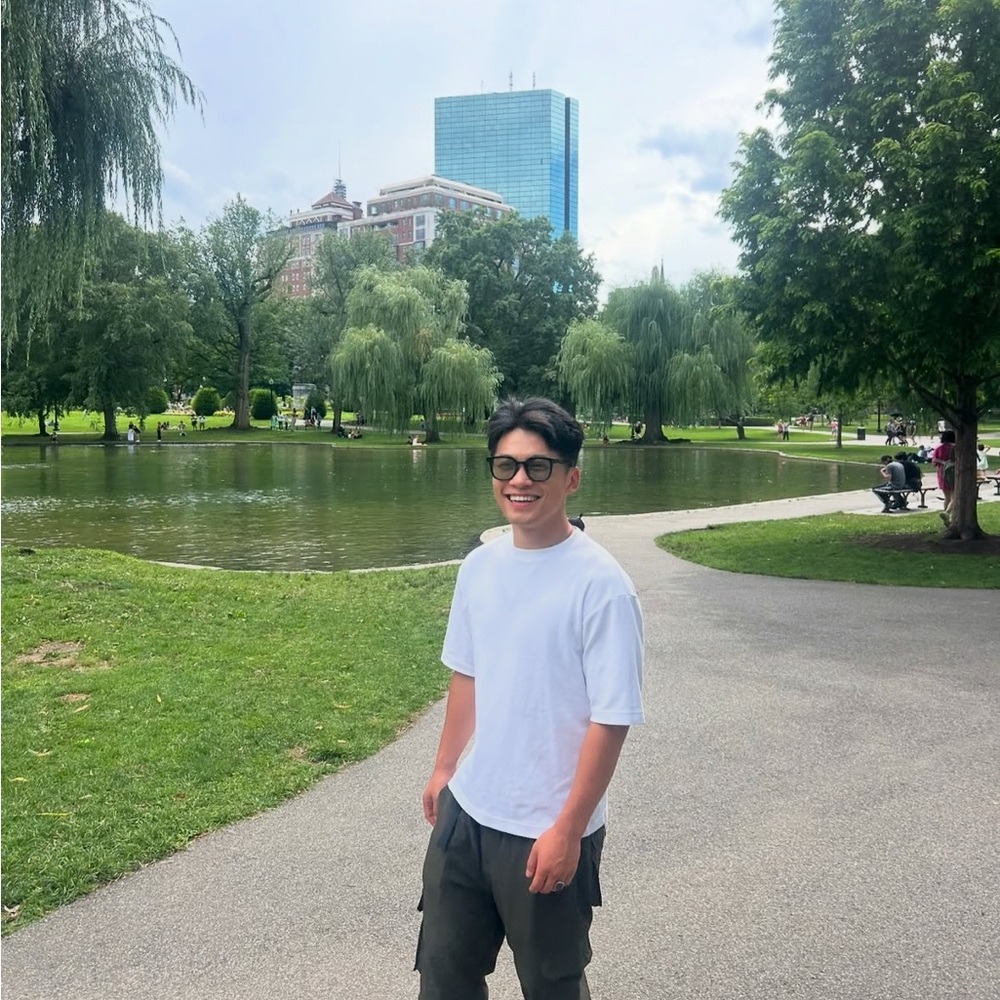 Meet your Posher, Enyu